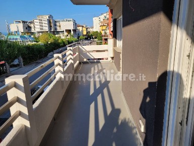 Quadrilocale via Giosuè Carducci 42, Centro, Grado