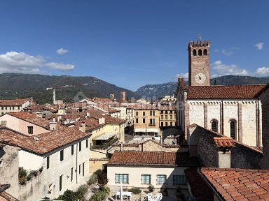 Appartamento via Roma, Centro, Bassano del Grappa