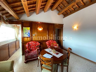 Trilocale buono stato, quarto piano, Centro Storico, Vicenza