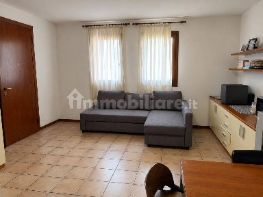 Monolocale via V. Emanuele 28, Centro, Pozzoleone