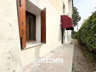 Trilocale via nardi, Cassola