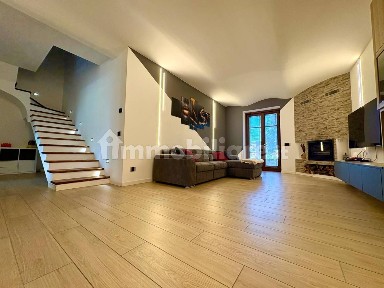 Villa a schiera via Francesco Giarelli, Viustino, San Giorgio Piacentino