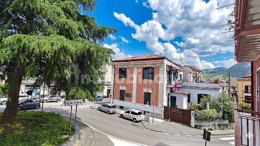 Appartamento via Rosario Senatore 96, Centro, Cava de' Tirreni