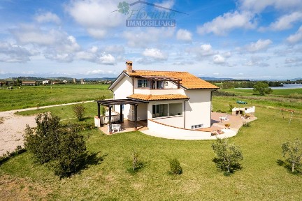 Villa unifamiliare Strada Tavolaro 5/A, Montalto di Castro