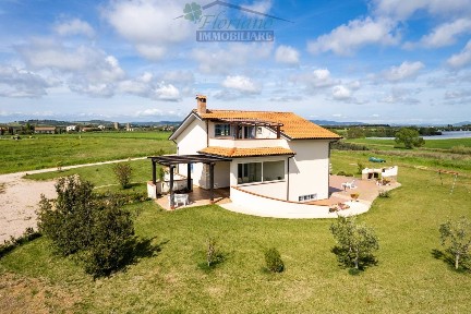 Montalto di Castro, Strada Tavolaro, 5/A