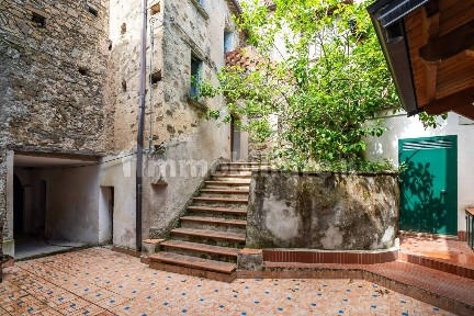 Rustico via Ripetta 28, Centro, Lustra