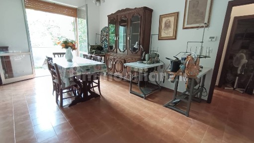 Bilocale buono stato, primo piano, Cento Paese, Cento