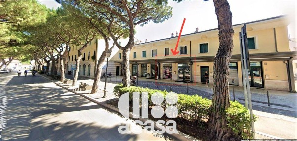 Locale commerciale in Vendita