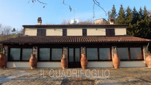 Agriturismo in Vendita