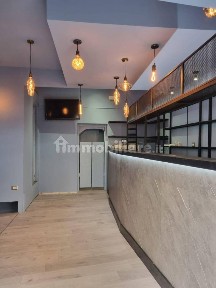 Cocktail bar in Affitto