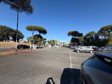 Quadrilocale viale dell'Umanesimo 303, Eur, Roma