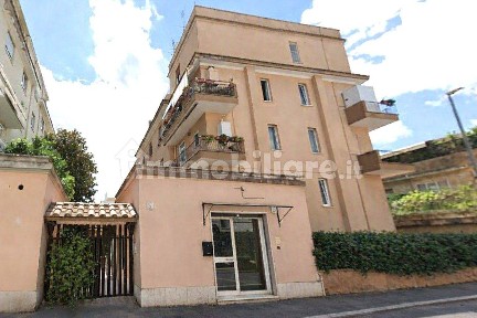 Bilocale via Ferrante Ruiz 5, Torrevecchia, Roma