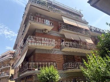 Quadrilocale via Giuseppe Taverna 44, Monte Mario - Trionfale, Roma
