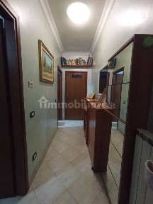 Trilocale via Vittorio Rossi 60, Torre Angela, Roma