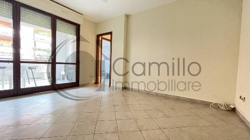 Trilocale via Luigi Olivares 64, Casal Palocco, Roma