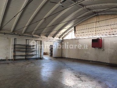 Magazzino - Deposito in Affitto