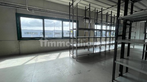 Magazzino - Deposito in Affitto