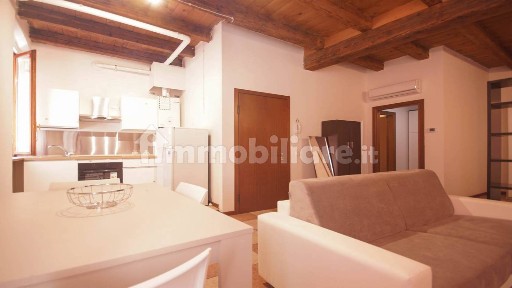 Monolocale vicolo Ognissanti 7, San Zeno, Verona