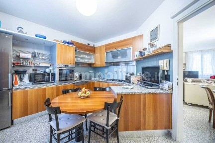 Villa a schiera via San Donato 211, Pilastro, Bologna