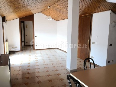 Trilocale viale Europa 47, Centro, Monteforte d'Alpone