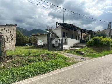 Terratetto unifamiliare via Strette Camere 48, Centro, Sant'Elia Fiumerapido