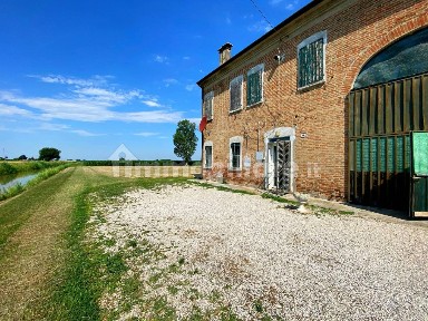 Copparo, Via Modena, 30