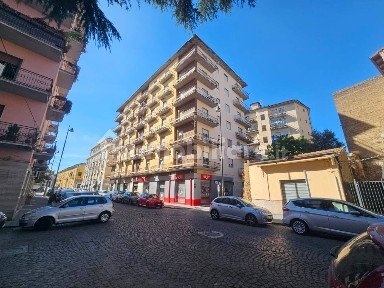 Trilocale corso Dante Alighieri, Centro Storico, Benevento