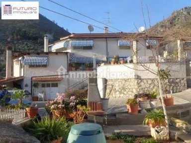 Villa unifamiliare, buono stato, 195 m², Centro, Monte San Biagio