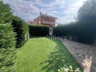 Villa a schiera via San Francesco, Stezzano