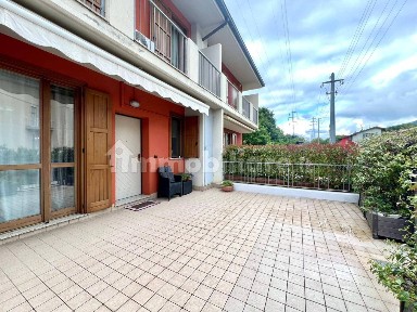 Villa a schiera via 25 Aprile, Pradalunga