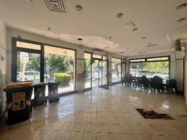 Locale commerciale in Affitto