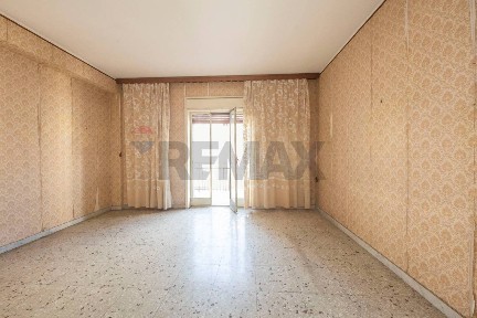 Quadrilocale via lazzaretto 8, San Cosmo, Corso Italia, Piazza Dante, Acireale