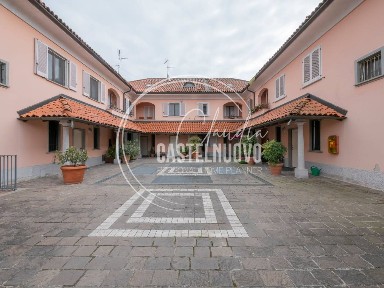 Villa unifamiliare via Dante Alighieri 4, Centro, Basiglio