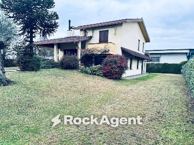 Villa unifamiliare via 1ª Strada, 1, Fiesso d'Artico
