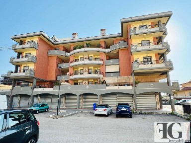Trilocale ottimo stato, secondo piano, Semicentro, Aprilia