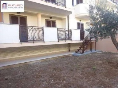 Quadrilocale nuovo, primo piano, Centro, Fondi