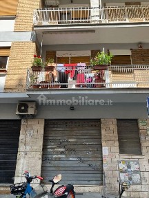 Locale commerciale in Affitto