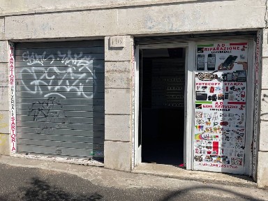 Locale commerciale in Affitto
