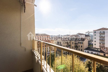 Monolocale via Andrea Costa 11, Pasteur, Milano