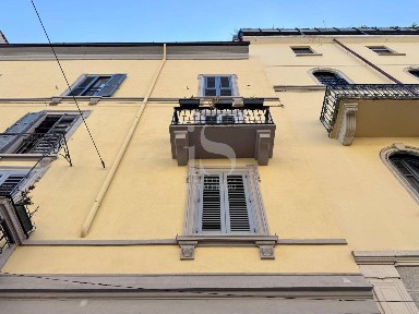 Bilocale via Farini, 36, Isola, Milano