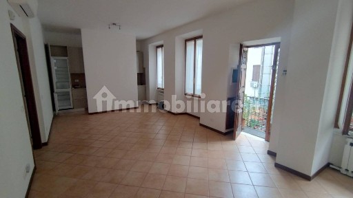 Trilocale via Carlo Ravizza 4, Vercelli - Wagner, Milano