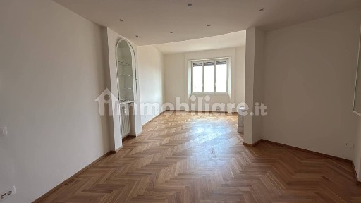 Appartamento via Larga 7, Missori, Milano
