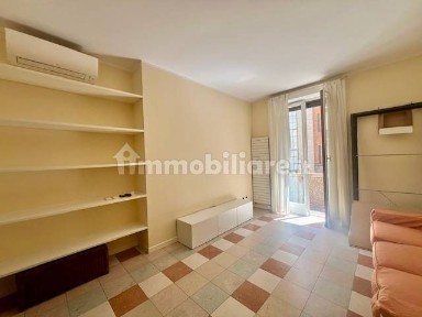 Trilocale via Aldo Lusardi 3, Quadronno - Crocetta, Milano