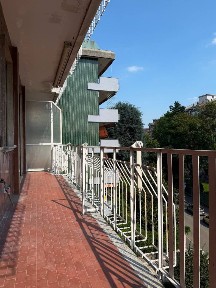 Bilocale via dei Benedettini, Bande Nere, Milano
