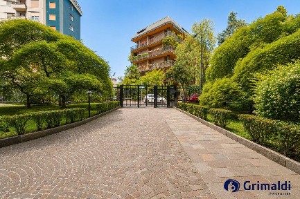 Quadrilocale via Corno di Cavento, 19, San Siro, Milano