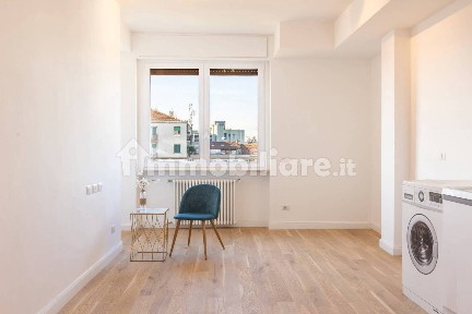Monolocale via Andrea Costa 11, Pasteur, Milano