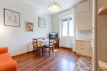 Bilocale via Eugenio Torelli Viollier 1, Maggiolina, Milano