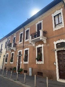 Bilocale via Luigi Calamatta 25, Porta Vittoria, Milano