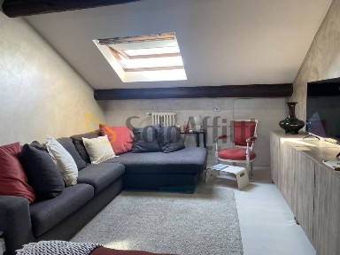 Bilocale buono stato, quarto piano, Monte Rosa - Lotto, Milano