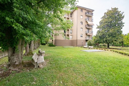 Trilocale via Carlo Alberto Dalla Chiesa 7, Centro, Cassano d'Adda